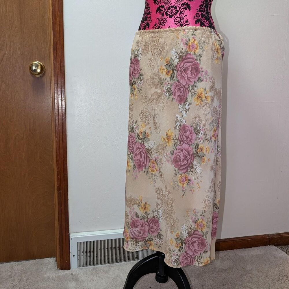 Ninety Women's Cream and Pink floral midi Skirt